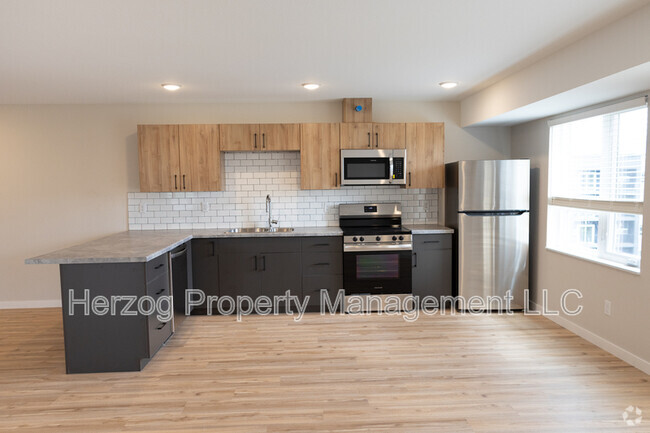 Building Photo - 3425 Eischen Ct Unit Apt 333