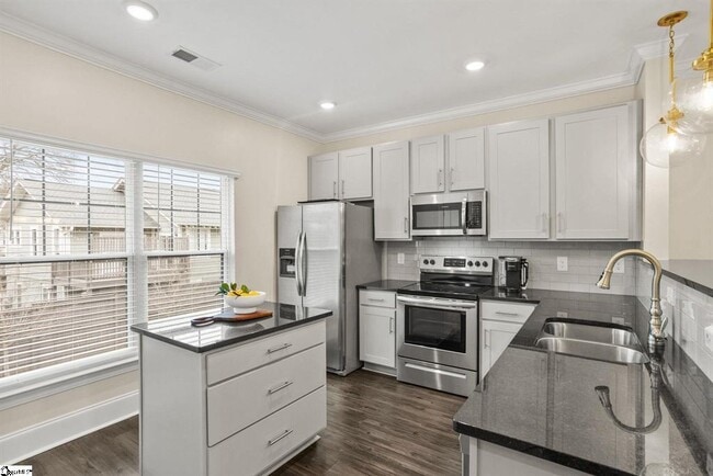 Photo - 1505 E North St