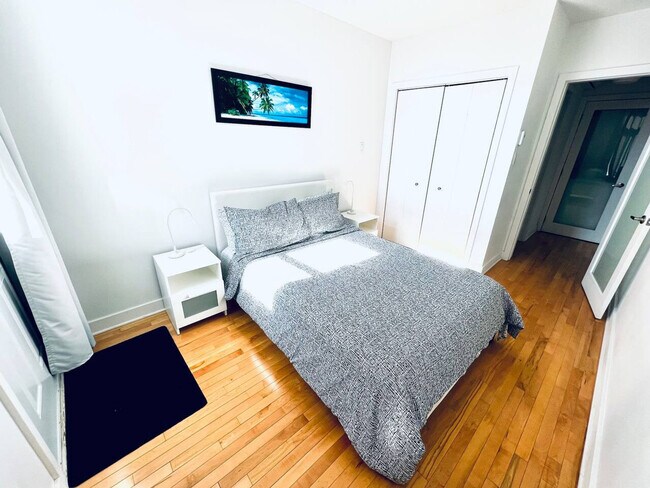 Photo - 4850 Rue Sainte-Catherine E Unit ID1228879P