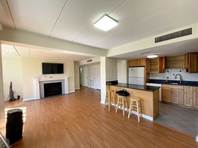 Photo - 85 Brainerd Rd Unit 414