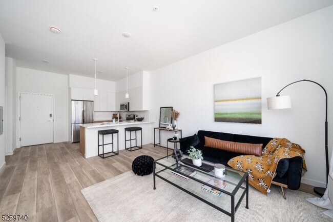 28 Irvine Turner Blvd Unit 206