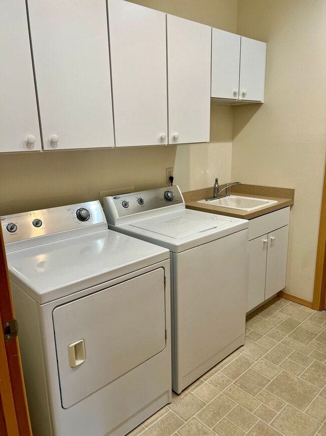 Photo - Charming 3 Bed 2 Bath Single Family Home W/ Attached Garage and Private Patio!