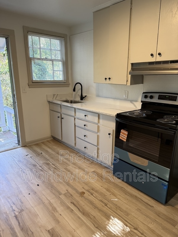 Photo - 155 Munson Dr