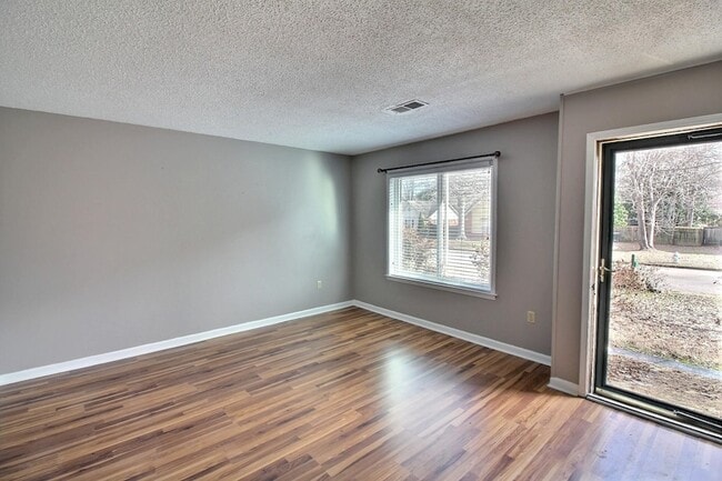 Photo - 1153 Verlington Dr