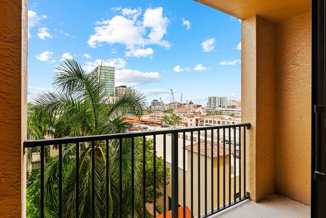 Photo - 651 Okeechobee Blvd Unit 506