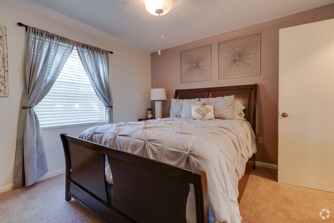 2BR,2BA - 1,063SF Bedroom