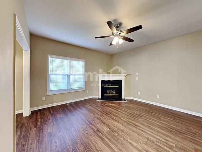 Photo - 835 Brookhannah Ct