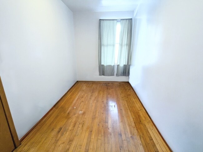 Photo - 2333 W Chicago Ave Unit 3