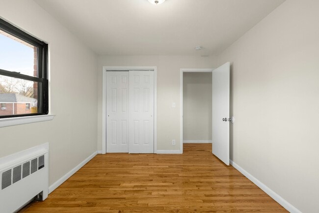 Photo - 486-490 Essex St