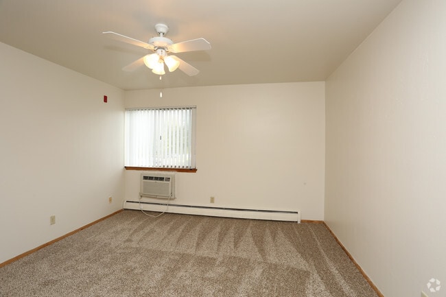 2BR, 1BA - Brook Lane Apartments
