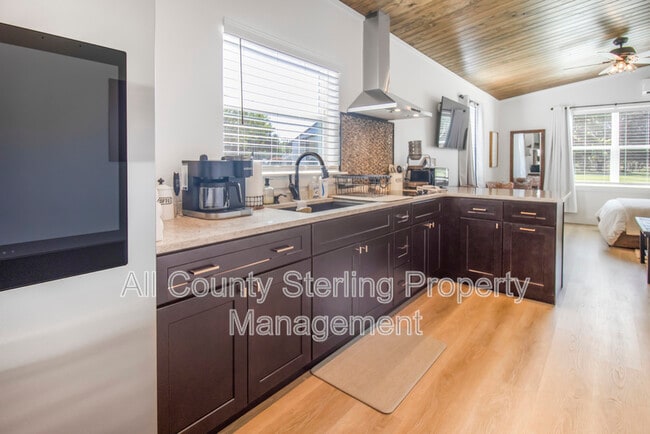 Photo - 347 SW Skyle Way Condo Unit A