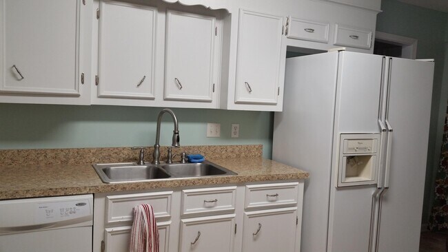 Photo - 1200 Black Walnut Ct