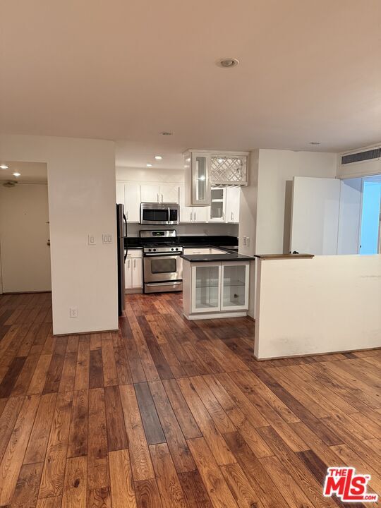 Photo - 800 W 1st St Unidad 3105