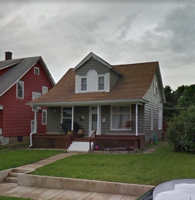Building Photo - 308 N 16th St Rental