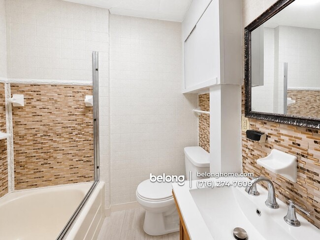 Photo - 2207 Linwood Ave