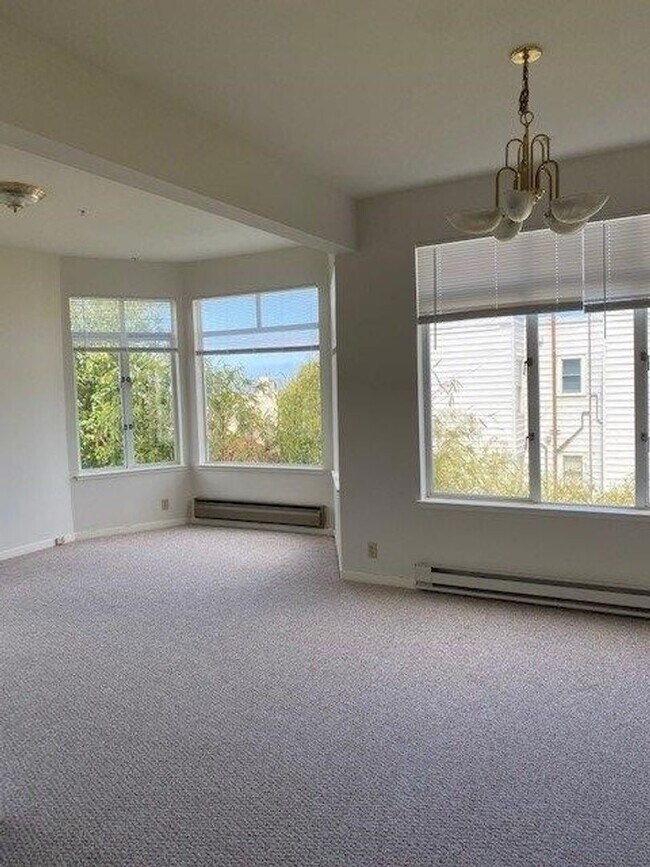 Building Photo - 1400 Jones St Unit 205 Rental