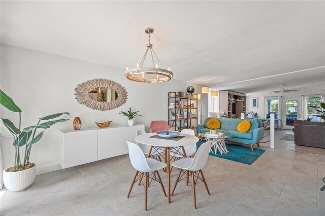 Photo - 2/2 luxury pool home in Sarasota, unfurnished annual rental