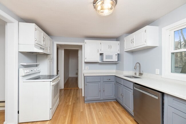 Photo - 16R Union St Unit 2