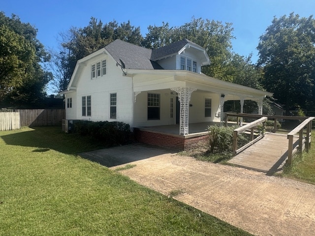 Photo - 202 Elm St