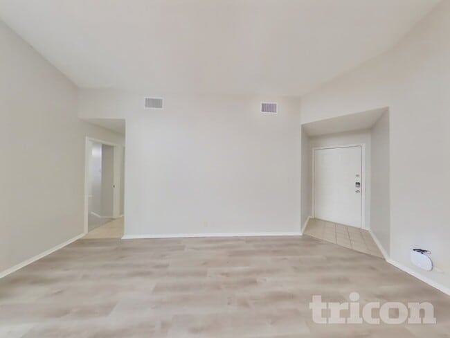 Photo - 7947 Flower Trail