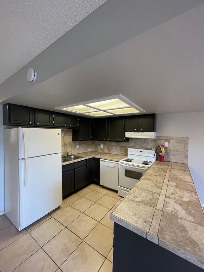 Photo - 922 Teal Ct Unidad 922-A