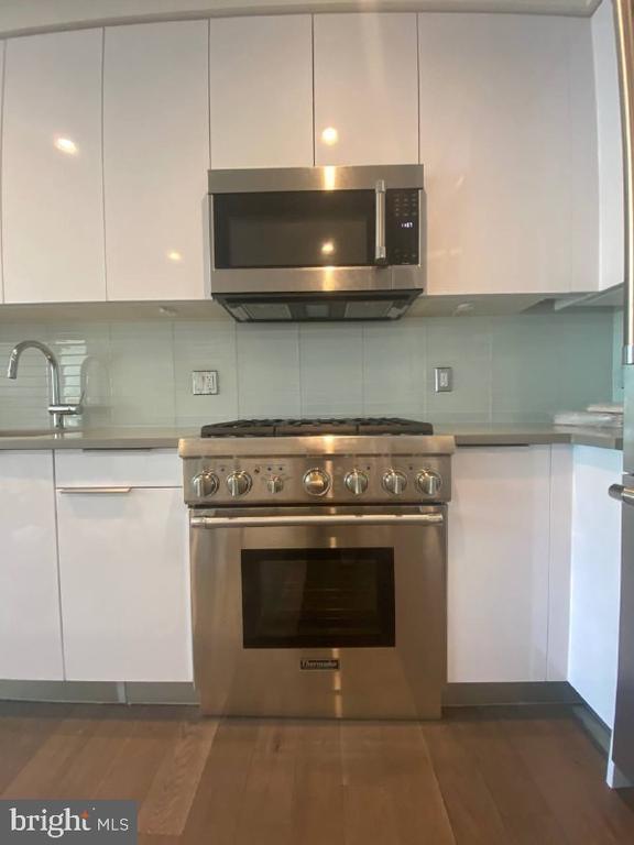 Photo - 45 Sutton Square SW Unit 1111