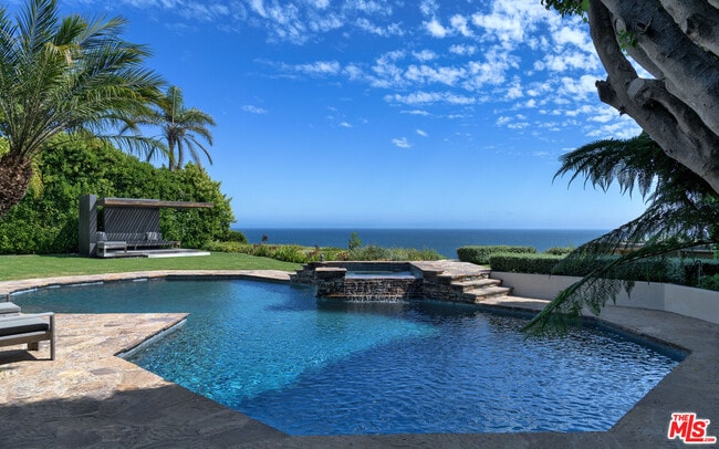 Photo - 29020 Cliffside Dr