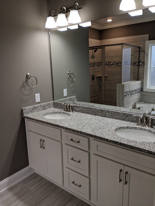 Photo - Beautiful Brand New Home in Burkitt Village