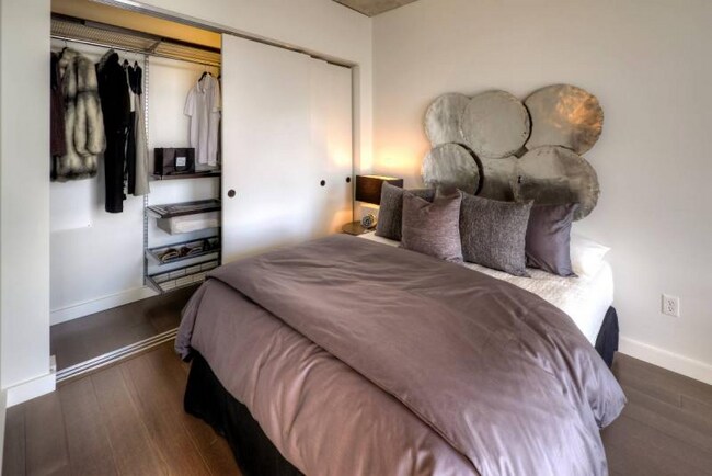 Photo - 745 W Division St Unidad 1509