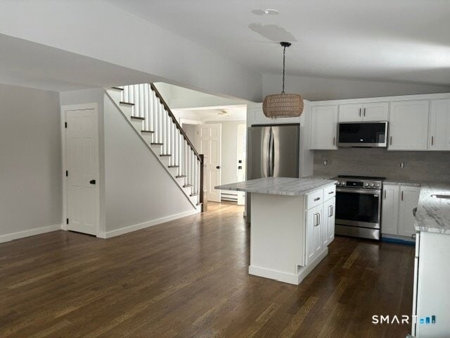 Building Photo - 13 Mill St