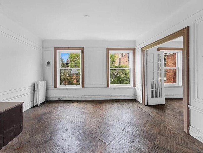 Building Photo - 155 Hicks St Unit 5A