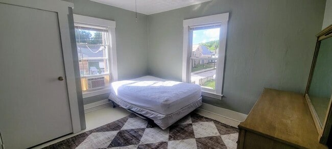 35-37 Washington Ave, Apt. 2