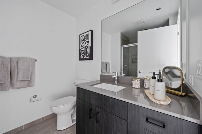 Photo - 806 N Cambridge Ave