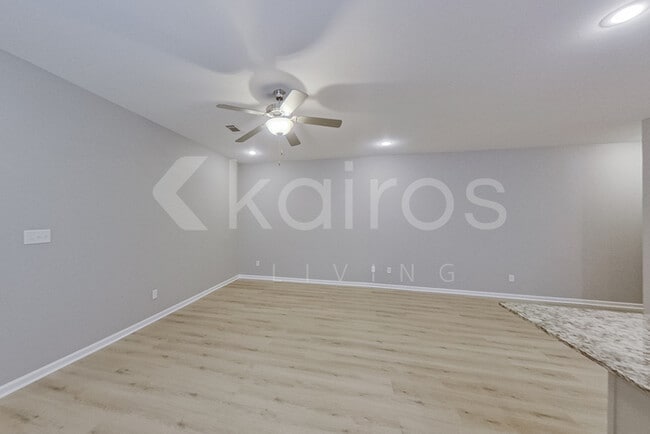 Photo - 2216 Perry St