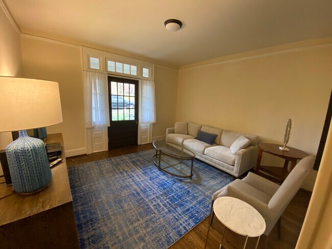 Photo - 2924 Rivermont Ave