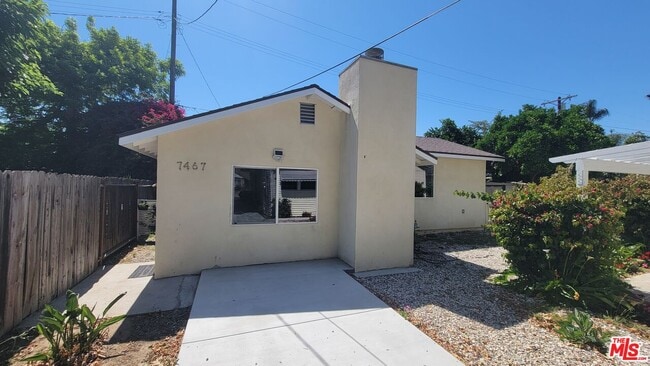 Building Photo - 7467 N Forbes Ave Rental