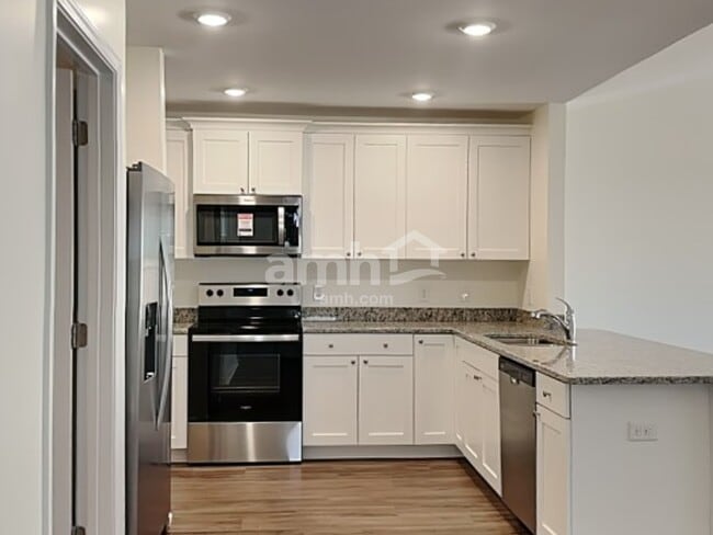 Photo - 1392 John Swann St