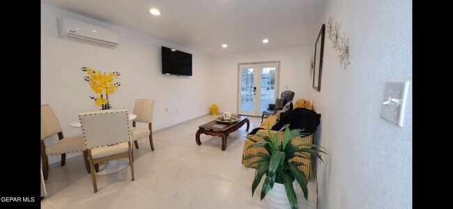 Photo - 5405 Montoya Dr