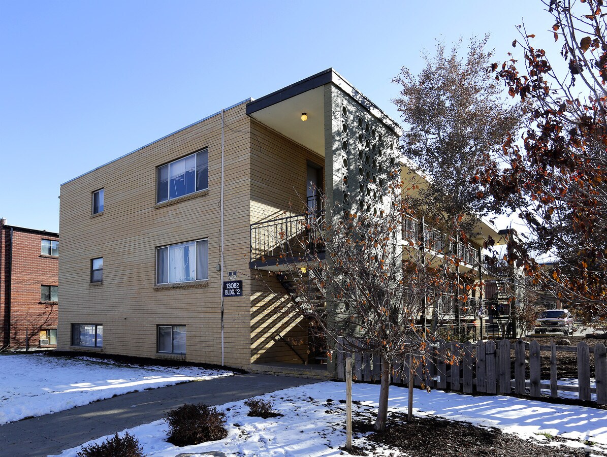 Photo - Village Gardens