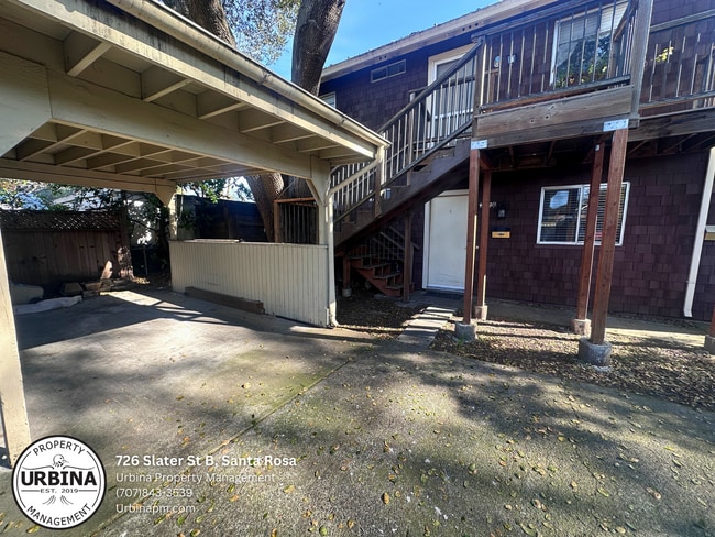 Building Photo - Updated Two Bedroom Ground Floor Apartment in Prime Santa Rosa Location