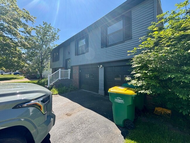 Photo - 6962 Northview Dr