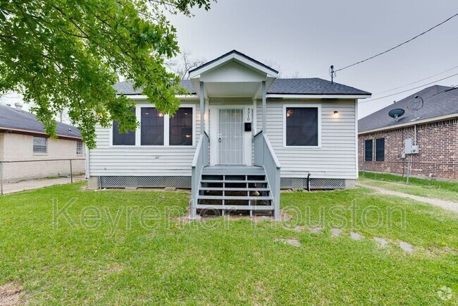 Building Photo - 4310 E Toliver St Rental