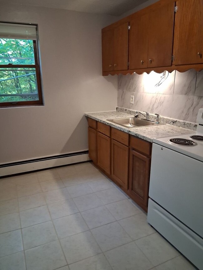 Photo - One bedroom Maplewood off Stillwater Unit #1
