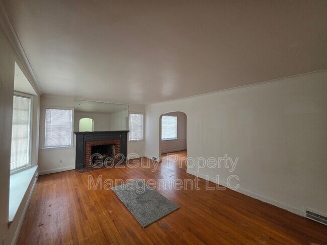 Photo - 4224 Bishop St