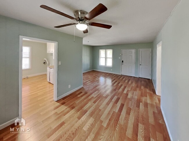 Photo - 1441 Miami Dr