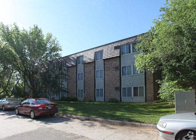 Photo - Greenway Commons