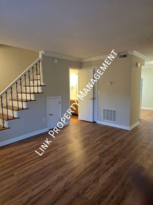 5364 Haisten Ct