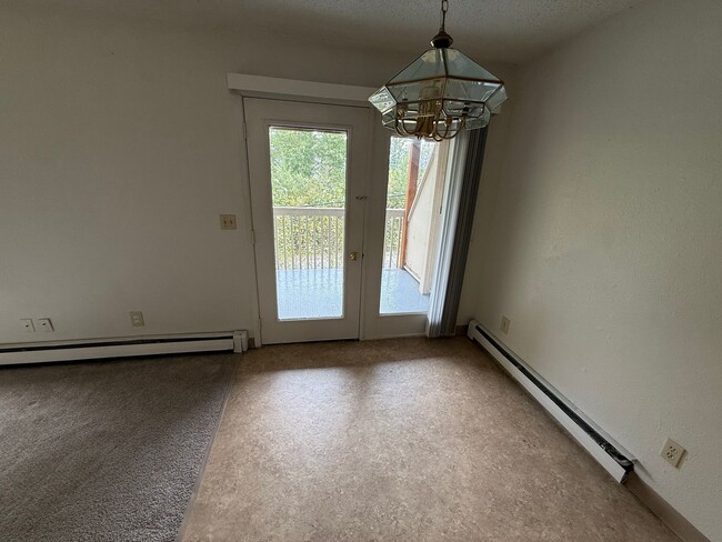 Photo - 816 W 23rd, (Buttecrest)-6