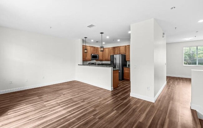Photo - 536 NW 39th St
