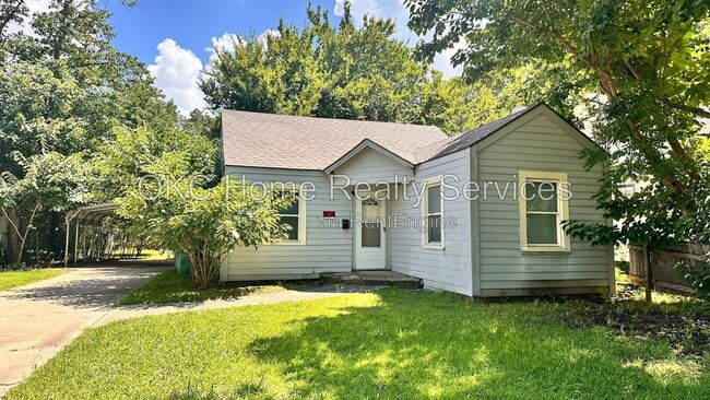Building Photo - 2316 NW 38th St